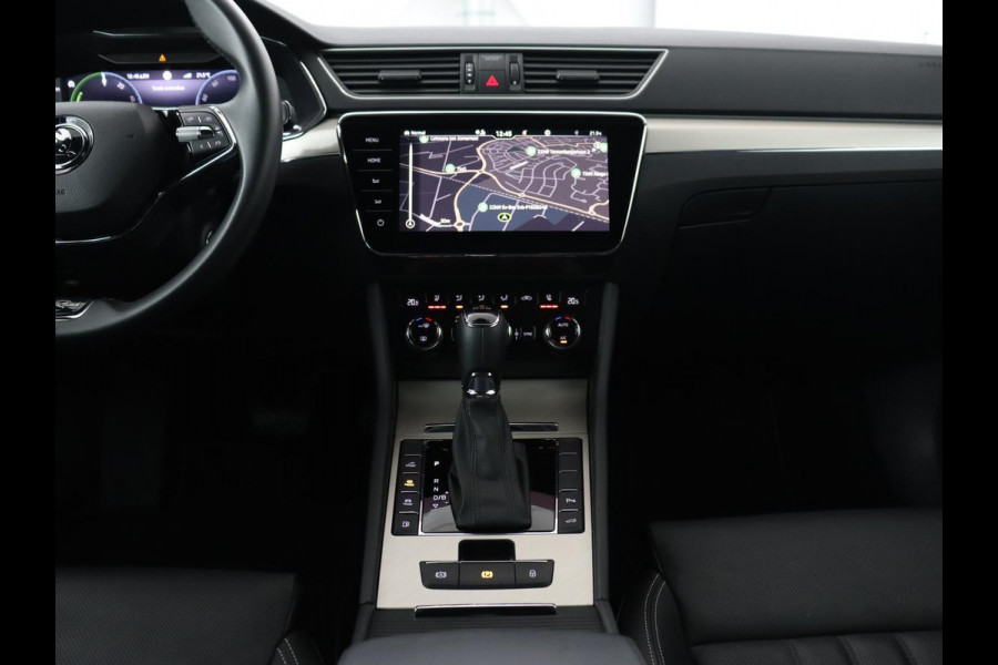 Škoda Superb 1.4 TSI iV Laurin & Klement | Stoelventilatie | Leder | Adaptive cruise | Virtual Cockpit | Massage | Canton Sound | Carplay | Achterbankverwarming | Navigatie
