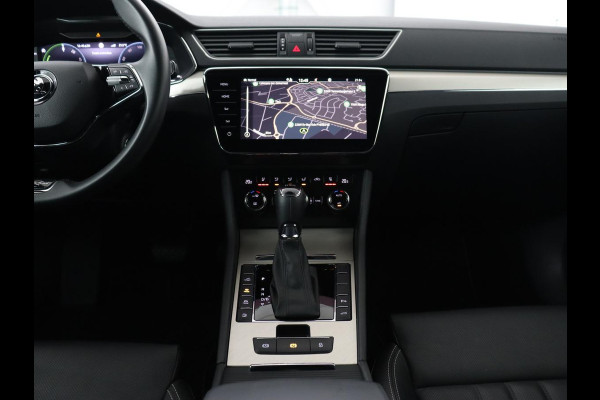 Škoda Superb 1.4 TSI iV Laurin & Klement | Stoelventilatie | Leder | Adaptive cruise | Virtual Cockpit | Massage | Canton Sound | Carplay | Achterbankverwarming | Navigatie
