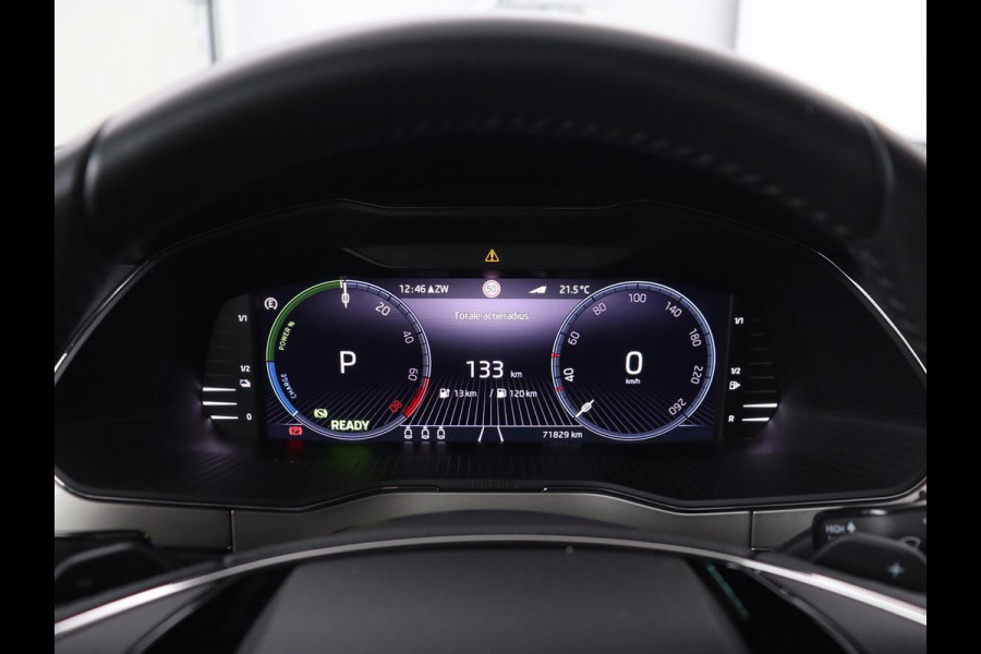 Škoda Superb 1.4 TSI iV Laurin & Klement | Stoelventilatie | Leder | Adaptive cruise | Virtual Cockpit | Massage | Canton Sound | Carplay | Achterbankverwarming | Navigatie