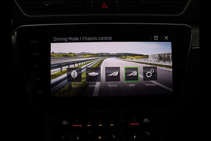 Škoda Superb 1.4 TSI iV Laurin & Klement | Stoelventilatie | Leder | Adaptive cruise | Virtual Cockpit | Massage | Canton Sound | Carplay | Achterbankverwarming | Navigatie