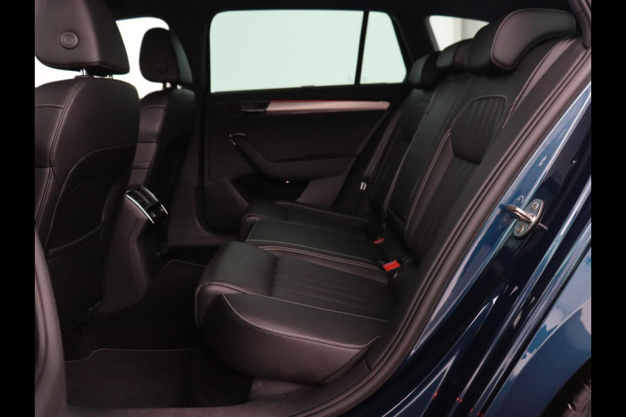Škoda Superb 1.4 TSI iV Laurin & Klement | Stoelventilatie | Leder | Adaptive cruise | Virtual Cockpit | Massage | Canton Sound | Carplay | Achterbankverwarming | Navigatie