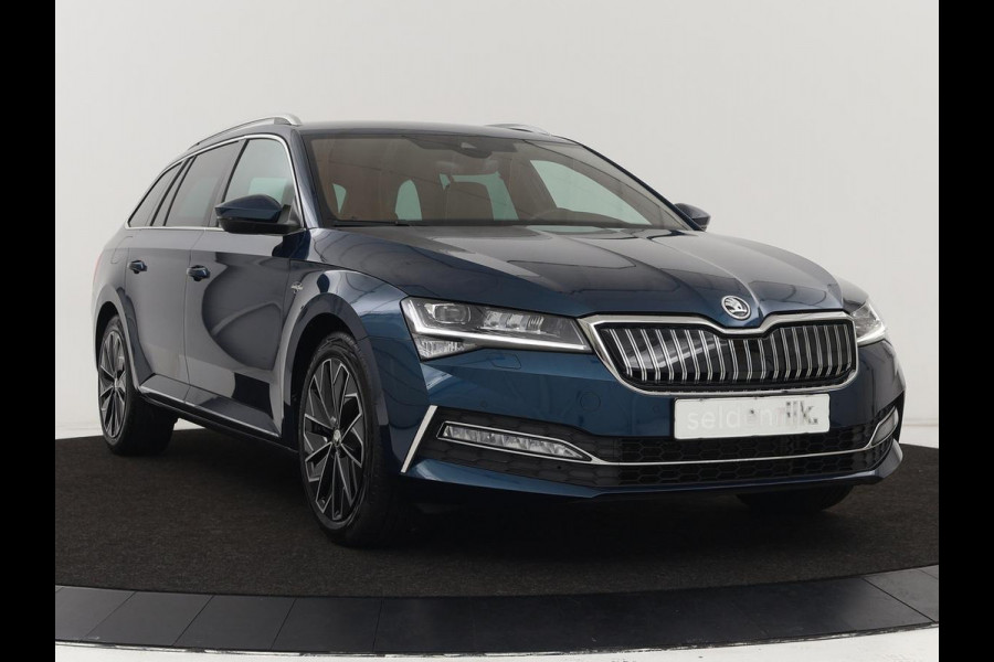 Škoda Superb 1.4 TSI iV Laurin & Klement | Stoelventilatie | Leder | Adaptive cruise | Virtual Cockpit | Massage | Canton Sound | Carplay | Achterbankverwarming | Navigatie