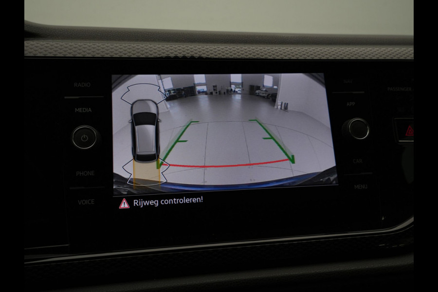 Volkswagen Taigo 1.0 TSI 95pk Life Navigatie Clima Camera Acc 340