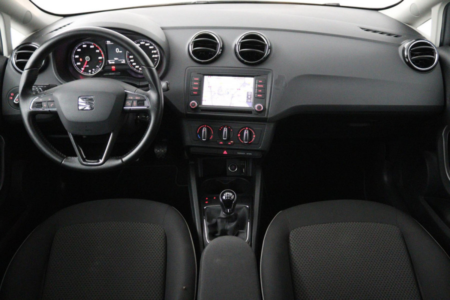 Seat Ibiza 1.0 EcoTSI Style Connect (NAVIGATIE, CARPLAY, CRUISE CONTROL, BLUETOOTH, NL-AUTO)