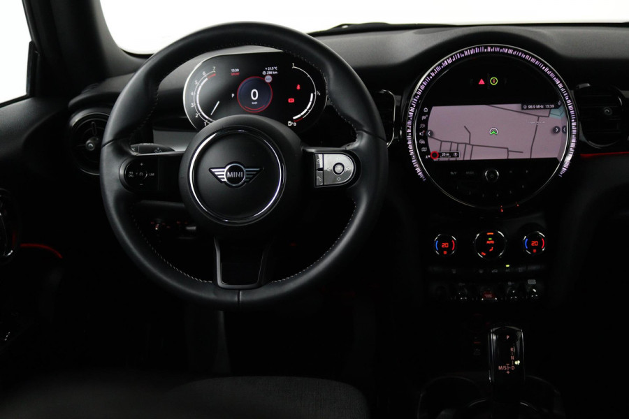 MINI Mini 1.5 Cooper John Cooper Works (PANORAMADAK, PARKEERSENSOREN, CRUISE CONTROL, AUTOMAAT, NAVIGATIE, DEALER ONDERHOUDEN)