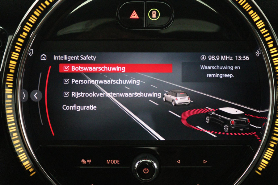 MINI Mini 1.5 Cooper John Cooper Works (PANORAMADAK, PARKEERSENSOREN, CRUISE CONTROL, AUTOMAAT, NAVIGATIE, DEALER ONDERHOUDEN)