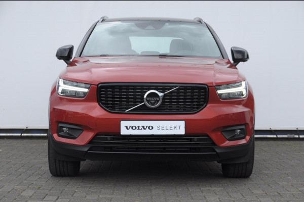 Volvo XC40 T5 262PK Automaat Recharge R-Design / BLIS / Elektrische achterklep / Keyless entry / Apple carplay / Parkeersensoren met 360 camera / 19"velgen / Bluetooth / Leder met alcantara bekleding / Cruise control