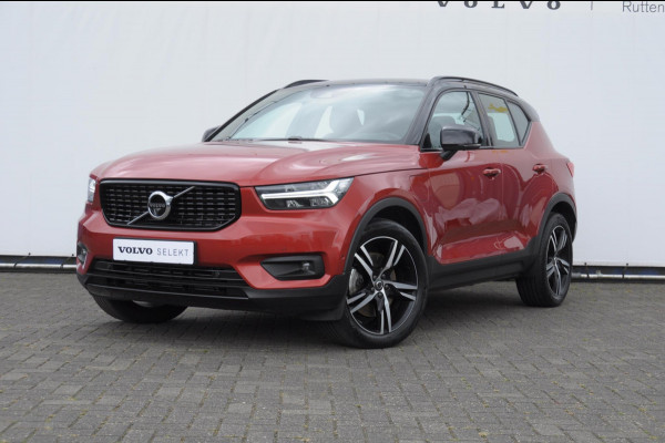 Volvo XC40 T5 262PK Automaat Recharge R-Design / BLIS / Elektrische achterklep / Keyless entry / Apple carplay / Parkeersensoren met 360 camera / 19"velgen / Bluetooth / Leder met alcantara bekleding / Cruise control