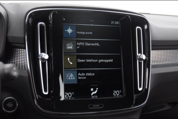 Volvo XC40 T5 262PK Automaat Recharge R-Design / BLIS / Elektrische achterklep / Keyless entry / Apple carplay / Parkeersensoren met 360 camera / 19"velgen / Bluetooth / Leder met alcantara bekleding / Cruise control