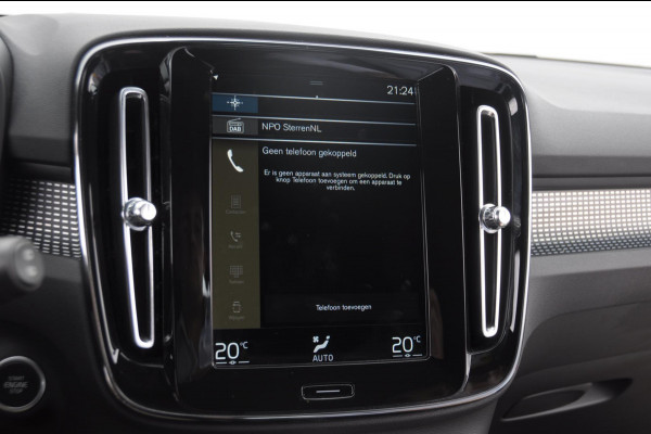Volvo XC40 T5 262PK Automaat Recharge R-Design / BLIS / Elektrische achterklep / Keyless entry / Apple carplay / Parkeersensoren met 360 camera / 19"velgen / Bluetooth / Leder met alcantara bekleding / Cruise control