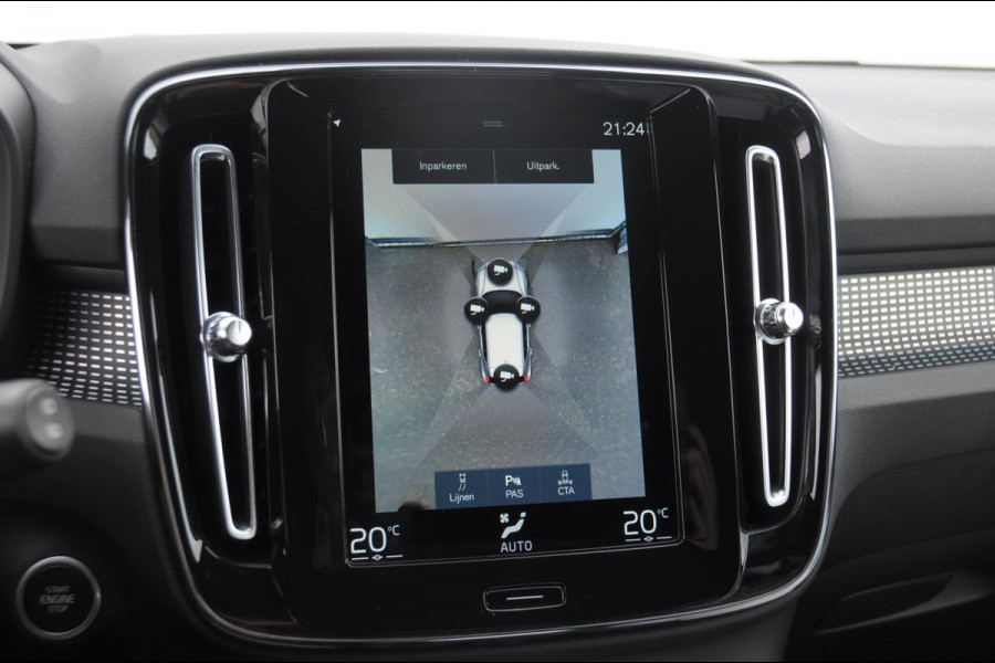 Volvo XC40 T5 262PK Automaat Recharge R-Design / BLIS / Elektrische achterklep / Keyless entry / Apple carplay / Parkeersensoren met 360 camera / 19"velgen / Bluetooth / Leder met alcantara bekleding / Cruise control