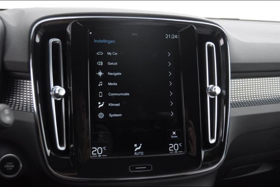 Volvo XC40 T5 262PK Automaat Recharge R-Design / BLIS / Elektrische achterklep / Keyless entry / Apple carplay / Parkeersensoren met 360 camera / 19"velgen / Bluetooth / Leder met alcantara bekleding / Cruise control