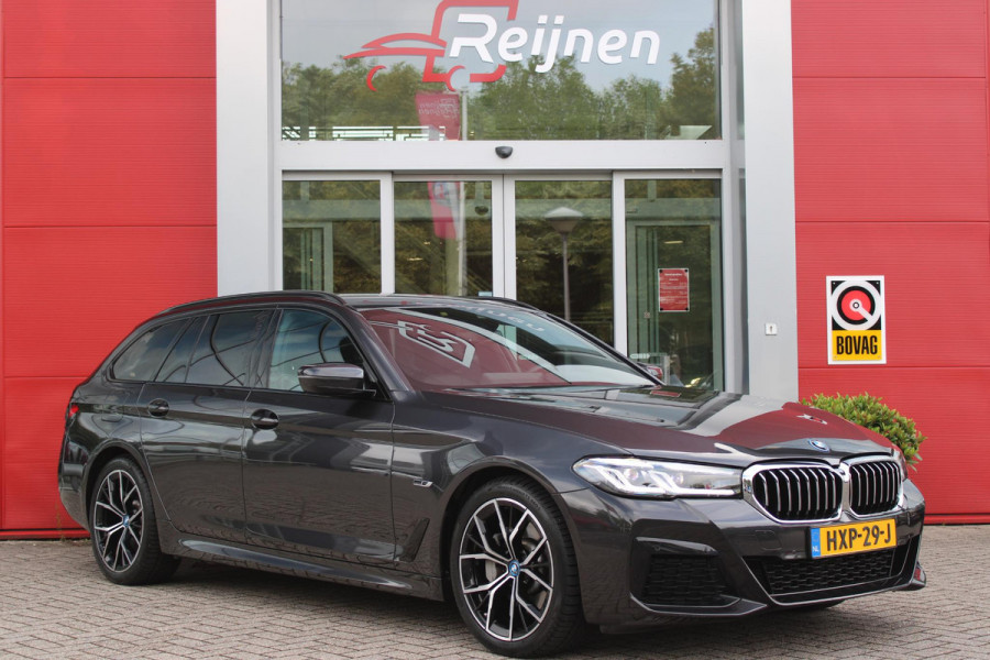 BMW 5 Serie Touring 530e xDrive 293PK HIGH EXECUTIVE M SPORT | DYNAMISCHE DEMPING | COMFORT ACCESS | WARMTEWEREND GLAS | ADAPTIEVE LED KOPLAMPEN | PARKEERSENSOREN VOOR EN ACHTER | ACHTERUITRIJ CAMERA | DRAADLOZE TELEFOONLADER | DRAADLOZE APPLE CARPLAY/ANDROID AUTO | NAVIGATIE BMW LIVE PROFESSIONAL | VOORSTOELEN DEELS ELEKTRISCH VERSTELBAAR | STOELVERWARMING | AMBIENTE VERLICHTING | DAB+ RADIO | M-HIGH GLOSS SHADOW LINE | ELEKTRISCH BEDIENBARE ACHTERKLEP |