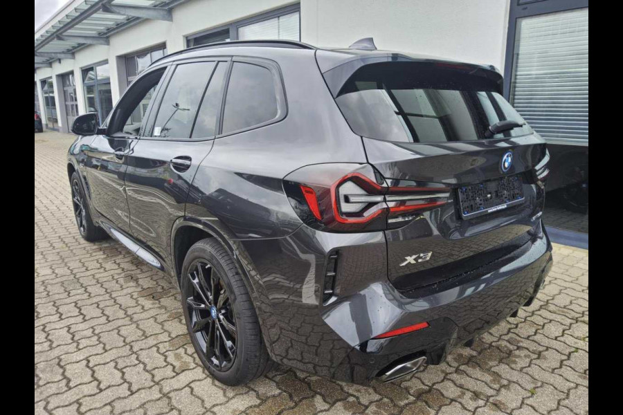 BMW X3 xDrive30e M-Sport Pano Carbon HiFi 20inch Camera