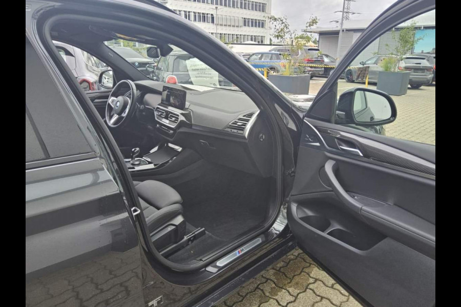BMW X3 xDrive30e M-Sport Pano Carbon HiFi 20inch Camera