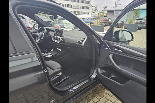 BMW X3 xDrive30e M-Sport Pano Carbon HiFi 20inch Camera