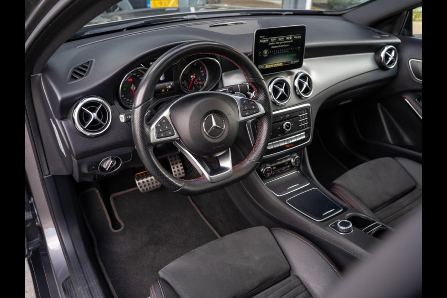 Mercedes-Benz GLA 200 Premium Plus AMG Line / Carplay / Pano / Trekhaak / Keyless / El. Achterklep / 19"