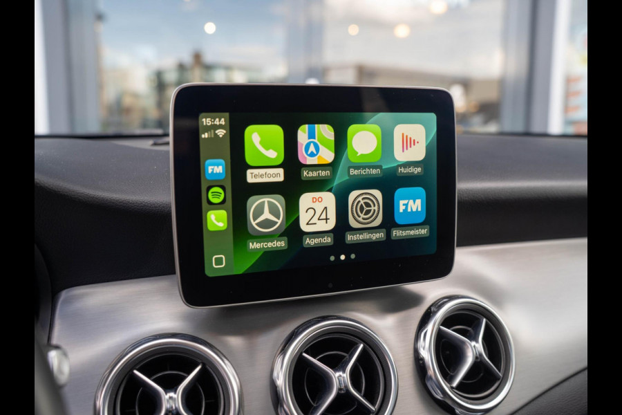 Mercedes-Benz GLA 200 Premium Plus AMG Line / Carplay / Pano / Trekhaak / Keyless / El. Achterklep / 19"
