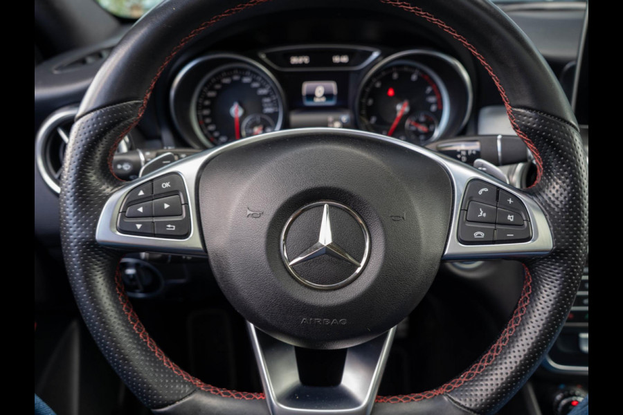 Mercedes-Benz GLA 200 Premium Plus AMG Line / Carplay / Pano / Trekhaak / Keyless / El. Achterklep / 19"