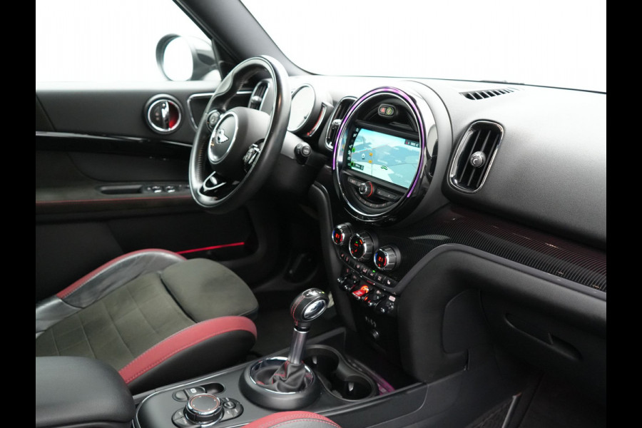 MINI Countryman 2.0 John Cooper Works ALL4 Chili 231pk | Panodak | Adaptive Cruise | Alcantara Sportstoelen | Trekhaak Afn. | Harman Kardon | Apple Carplay | 19"L.M | Camera | Keyless |
