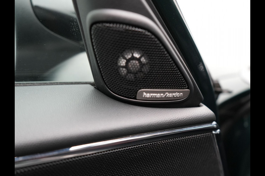 MINI Countryman 2.0 John Cooper Works ALL4 Chili 231pk | Panodak | Adaptive Cruise | Alcantara Sportstoelen | Trekhaak Afn. | Harman Kardon | Apple Carplay | 19"L.M | Camera | Keyless |