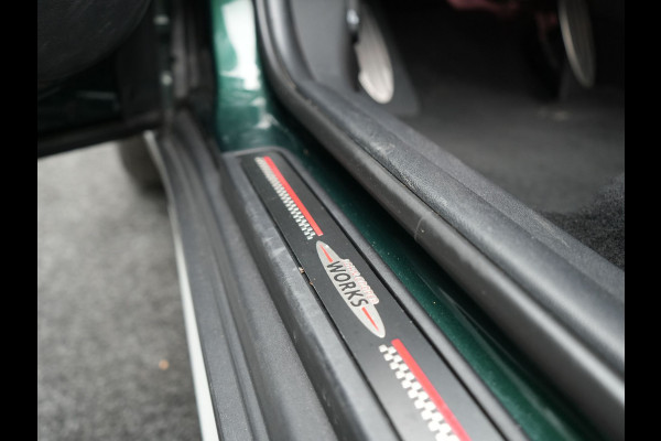MINI Countryman 2.0 John Cooper Works ALL4 Chili 231pk | Panodak | Adaptive Cruise | Alcantara Sportstoelen | Trekhaak Afn. | Harman Kardon | Apple Carplay | 19"L.M | Camera | Keyless |
