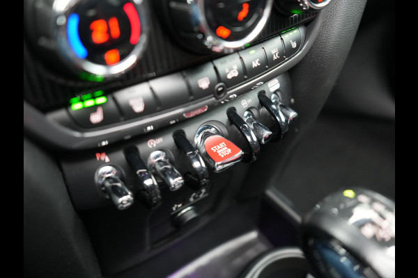 MINI Countryman 2.0 John Cooper Works ALL4 Chili 231pk | Panodak | Adaptive Cruise | Alcantara Sportstoelen | Trekhaak Afn. | Harman Kardon | Apple Carplay | 19"L.M | Camera | Keyless |