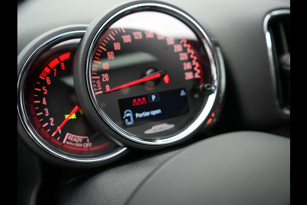 MINI Countryman 2.0 John Cooper Works ALL4 Chili 231pk | Panodak | Adaptive Cruise | Alcantara Sportstoelen | Trekhaak Afn. | Harman Kardon | Apple Carplay | 19"L.M | Camera | Keyless |
