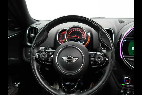 MINI Countryman 2.0 John Cooper Works ALL4 Chili 231pk | Panodak | Adaptive Cruise | Alcantara Sportstoelen | Trekhaak Afn. | Harman Kardon | Apple Carplay | 19"L.M | Camera | Keyless |