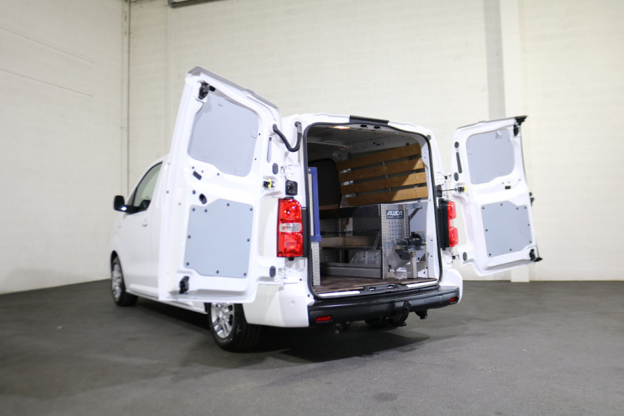 Opel Vivaro-e L2H1 Innovation 75 kWh Inrichting Airco Trekhaak