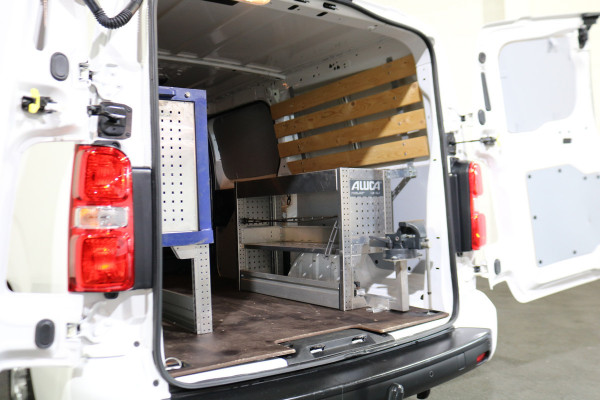 Opel Vivaro-e L2H1 Innovation 75 kWh Inrichting Airco Trekhaak