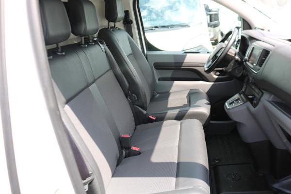 Opel Vivaro-e L2H1 Innovation 75 kWh Inrichting Airco Trekhaak