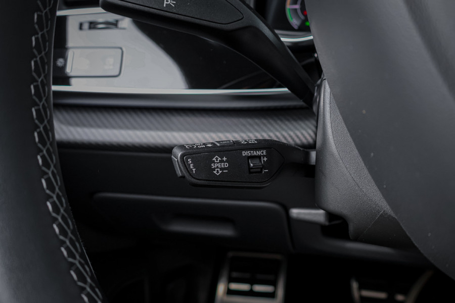 Audi Q8 60 TFSI E Quattro Pro Line S Competition 490 PK | NIMBUS GRAU | ONDERSTELPACK ADVANCED VIERWIELBESTURING | RS-ZETELS MET MASSAGE