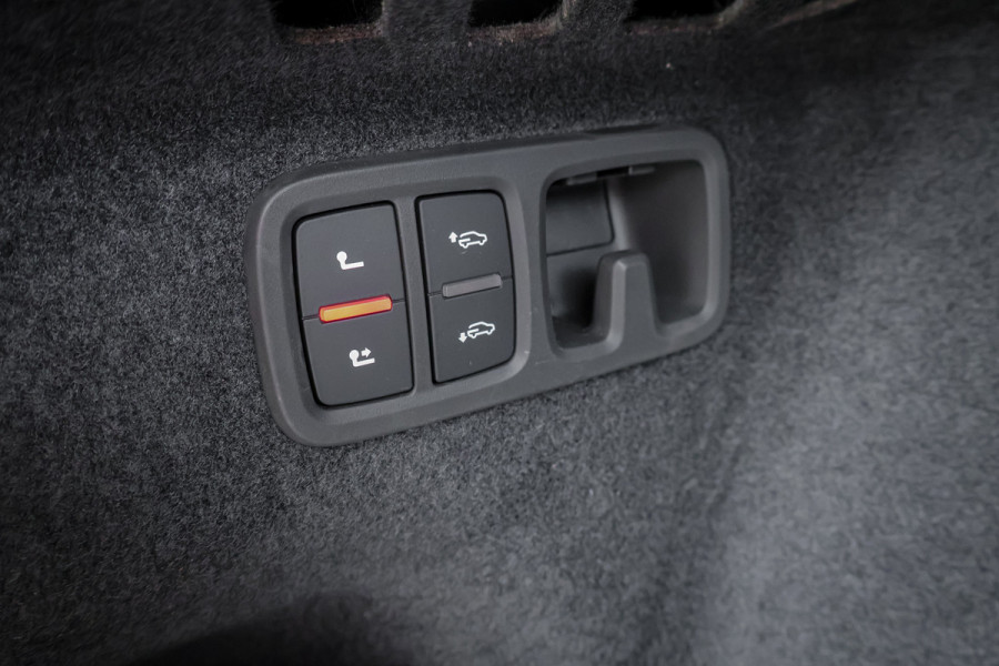 Audi Q8 60 TFSI E Quattro Pro Line S Competition 490 PK | NIMBUS GRAU | ONDERSTELPACK ADVANCED VIERWIELBESTURING | RS-ZETELS MET MASSAGE