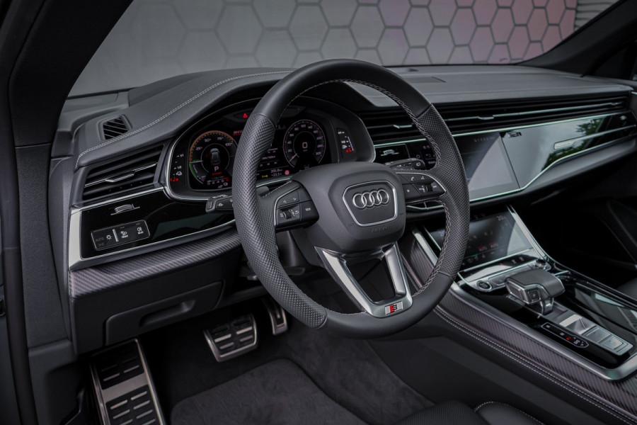 Audi Q8 60 TFSI E Quattro Pro Line S Competition 490 PK | NIMBUS GRAU | ONDERSTELPACK ADVANCED VIERWIELBESTURING | RS-ZETELS MET MASSAGE