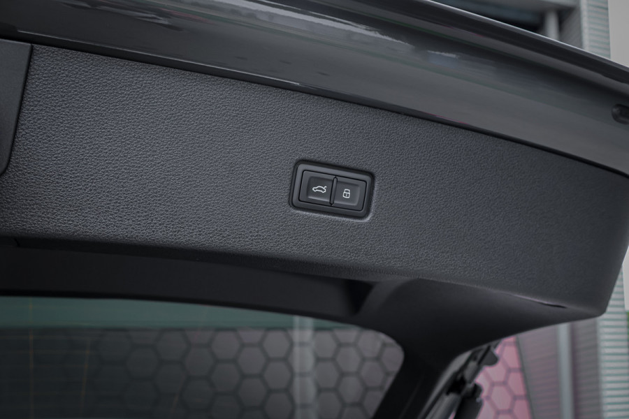 Audi Q8 60 TFSI E Quattro Pro Line S Competition 490 PK | NIMBUS GRAU | ONDERSTELPACK ADVANCED VIERWIELBESTURING | RS-ZETELS MET MASSAGE