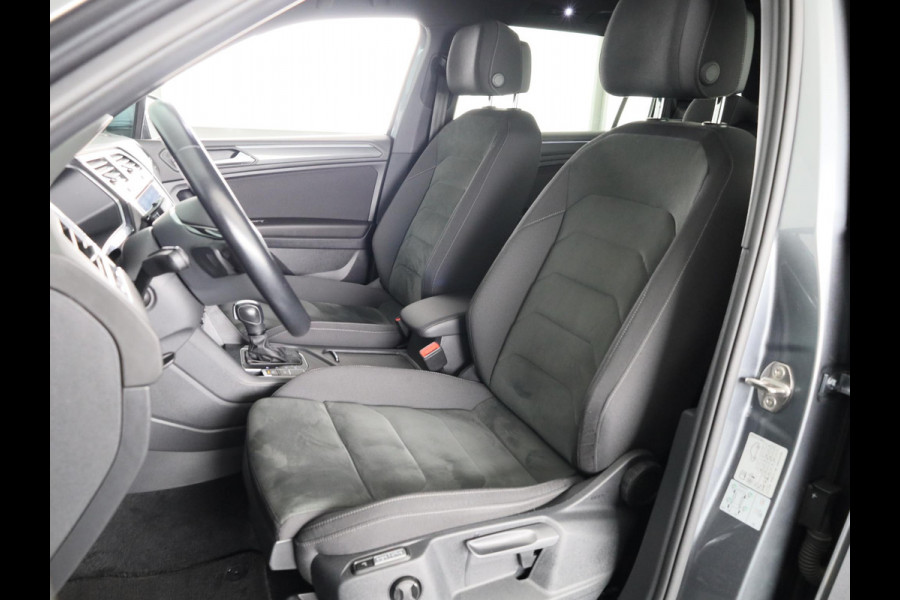Volkswagen Tiguan Allspace 1.5 TSI Highline Business R 7p. 150PK | Automaat (DSG) | Panoramadak | Wegklapbare trekhaak | Camera | Keyless entry | Digitaal dashboard