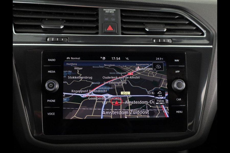 Volkswagen Tiguan Allspace 1.5 TSI Highline Business R 7p. 150PK | Automaat (DSG) | Panoramadak | Wegklapbare trekhaak | Camera | Keyless entry | Digitaal dashboard