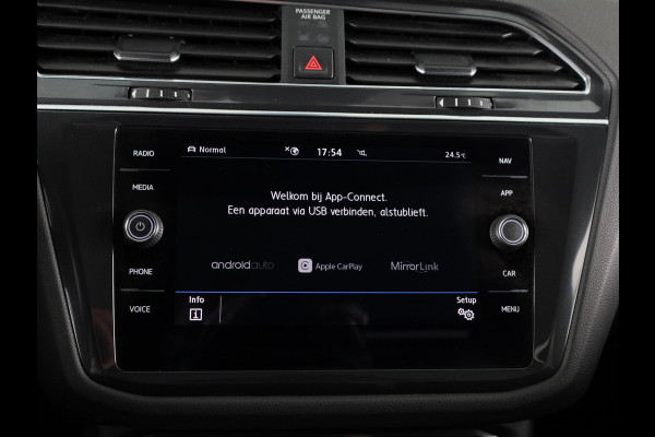 Volkswagen Tiguan Allspace 1.5 TSI Highline Business R 7p. 150PK | Automaat (DSG) | Panoramadak | Wegklapbare trekhaak | Camera | Keyless entry | Digitaal dashboard