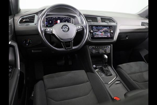 Volkswagen Tiguan Allspace 1.5 TSI Highline Business R 7p. 150PK | Automaat (DSG) | Panoramadak | Wegklapbare trekhaak | Camera | Keyless entry | Digitaal dashboard