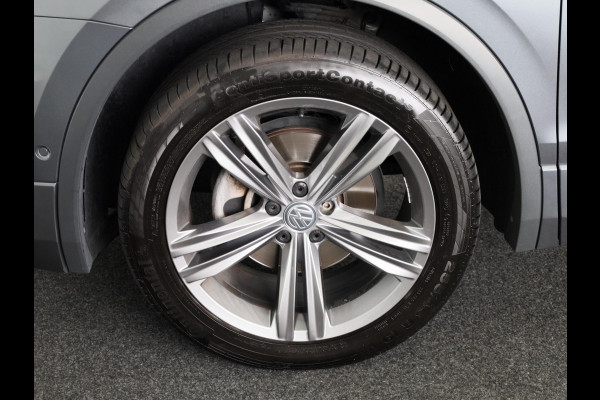 Volkswagen Tiguan Allspace 1.5 TSI Highline Business R 7p. 150PK | Automaat (DSG) | Panoramadak | Wegklapbare trekhaak | Camera | Keyless entry | Digitaal dashboard