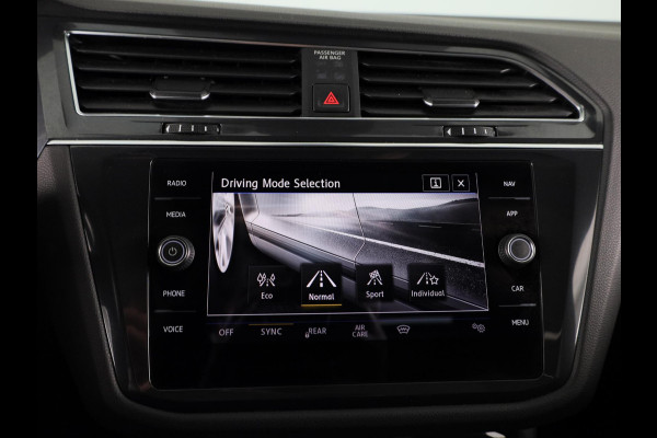 Volkswagen Tiguan Allspace 1.5 TSI Highline Business R 7p. 150PK | Automaat (DSG) | Panoramadak | Wegklapbare trekhaak | Camera | Keyless entry | Digitaal dashboard
