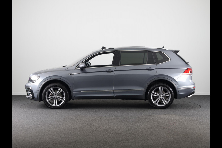 Volkswagen Tiguan Allspace 1.5 TSI Highline Business R 7p. 150PK | Automaat (DSG) | Panoramadak | Wegklapbare trekhaak | Camera | Keyless entry | Digitaal dashboard