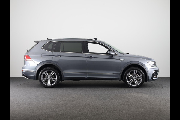 Volkswagen Tiguan Allspace 1.5 TSI Highline Business R 7p. 150PK | Automaat (DSG) | Panoramadak | Wegklapbare trekhaak | Camera | Keyless entry | Digitaal dashboard