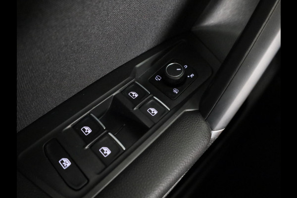 Volkswagen Tiguan Allspace 1.5 TSI Highline Business R 7p. 150PK | Automaat (DSG) | Panoramadak | Wegklapbare trekhaak | Camera | Keyless entry | Digitaal dashboard