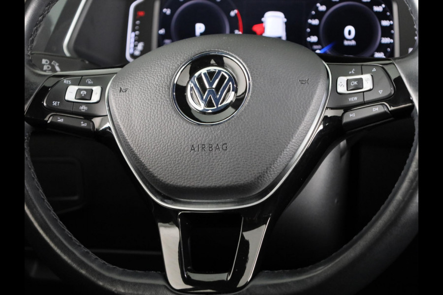 Volkswagen Tiguan Allspace 1.5 TSI Highline Business R 7p. 150PK | Automaat (DSG) | Panoramadak | Wegklapbare trekhaak | Camera | Keyless entry | Digitaal dashboard