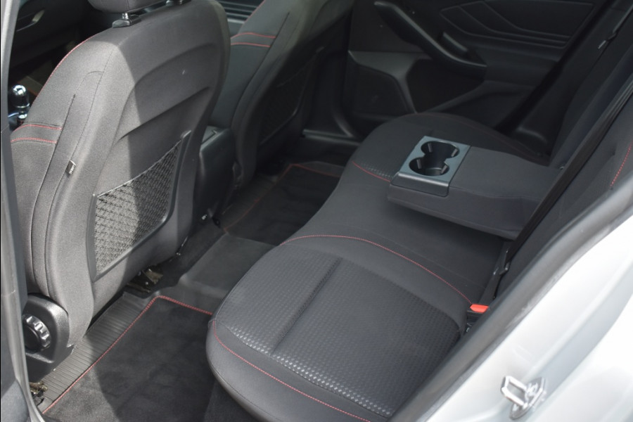 Ford FOCUS Wagon 1.0 EBH ST L. XBns Full options Panodak