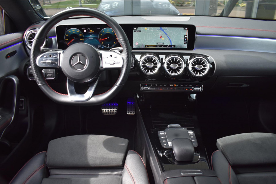 Mercedes-Benz CLA-Klasse Shooting Brake 200 AMG NIGHT | SFEERVERLICHTING | TREKHAAK | APPLE CARPLAY | ANDROID AUTO | CAMERA | NAP