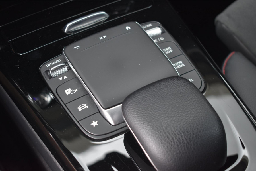 Mercedes-Benz CLA-Klasse Shooting Brake 200 AMG NIGHT | SFEERVERLICHTING | TREKHAAK | APPLE CARPLAY | ANDROID AUTO | CAMERA | NAP