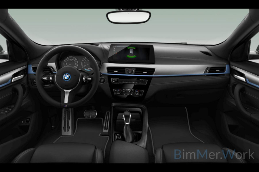 BMW X2 xDrive25e M-Sport Pano M-zetels HUD Camera El-klep 19inch